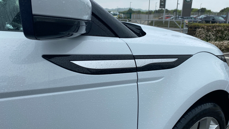 Land Rover Range Rover Evoque 2.0 P200 SE 5dr Auto Petrol Hatchback